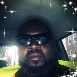 Meet your Posher, Derrick